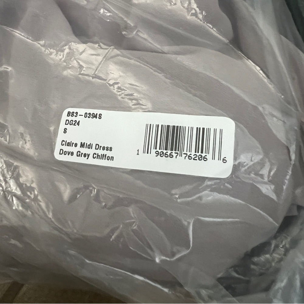 Show Me Your Mumu NWT Claire Chiffon Midi Dress in Dove Gray SIZE SMALL - Picture 7 of 7